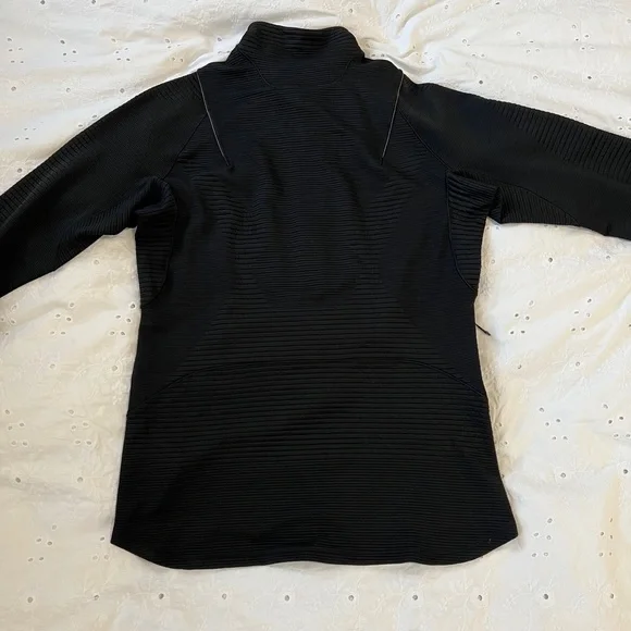 Lululemon half zip - Picture 4 of 4